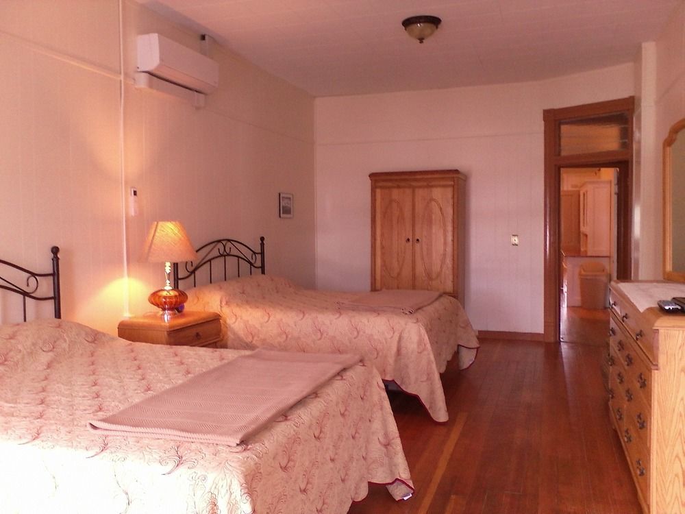 Historic Capitol Hotel Vacation Suites Downtown 水牛城 外观 照片
