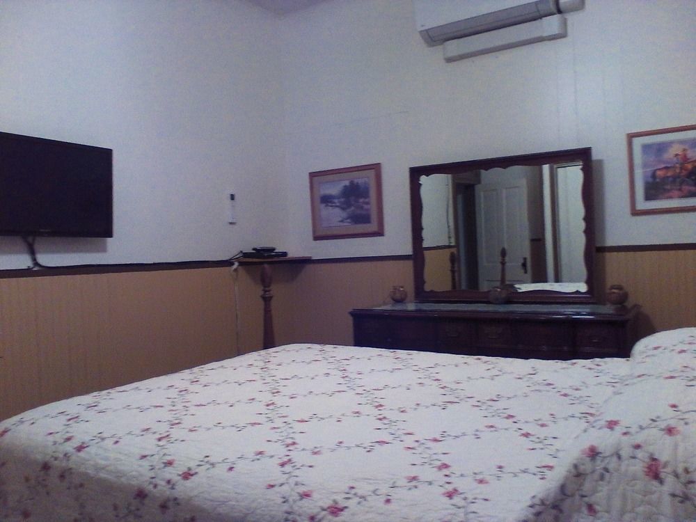 Historic Capitol Hotel Vacation Suites Downtown 水牛城 外观 照片